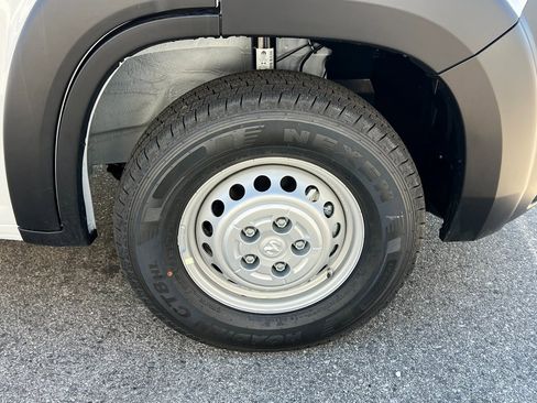 New 2026 RAM ProMaster 2500 w/ Convenience Group image 10