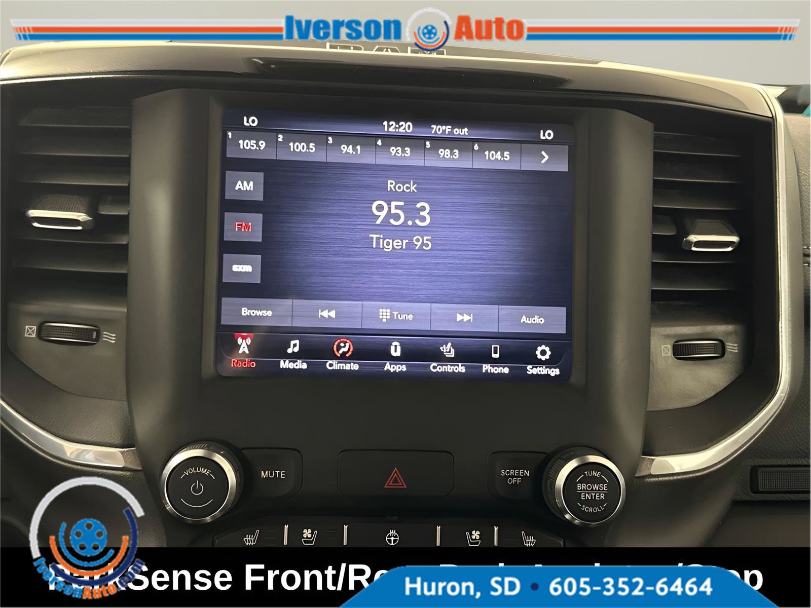 Used 2021 RAM 1500 Laramie w/ Sport Appearance Package AWD/4WD image 23