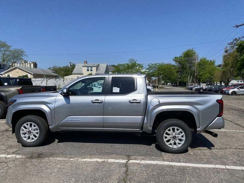 New 2026 Toyota Tacoma SR5 AWD/4WD image 2