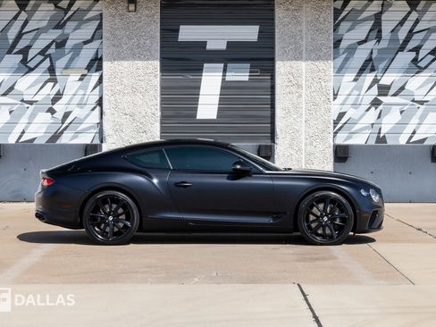 Used 2022 Bentley Continental GT image 18