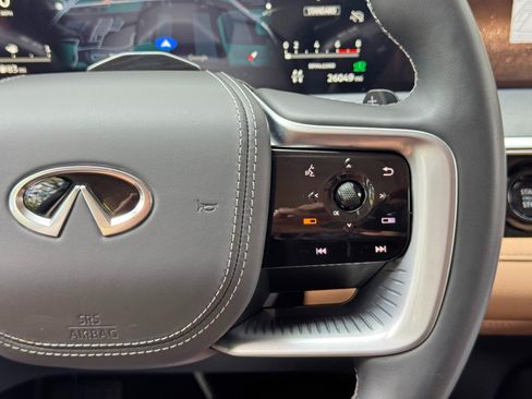 Used 2025 INFINITI QX80 Sensory w/ Exterior Package AWD/4WD image 23