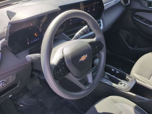 Used 2025 Chevrolet TrailBlazer LT AWD/4WD image 21