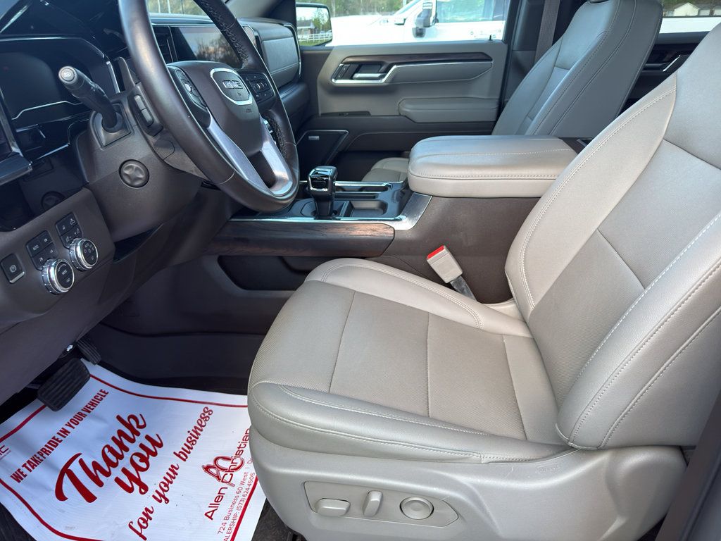 Used 2023 GMC Sierra 1500 SLT w/ SLT Premium Plus Package AWD/4WD image 11