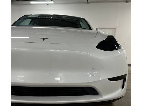 Used 2023 Tesla Model Y Long Range AWD/4WD image 4