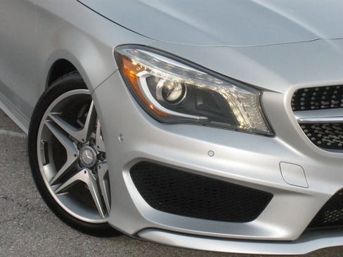 Used 2014 Mercedes-Benz CLA 250 4MATIC image 4