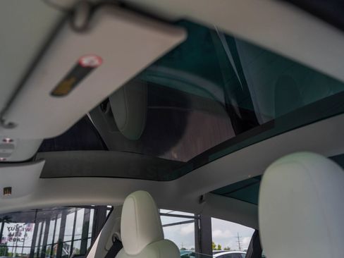 Used 2023 Tesla Model 3 Standard Range RWD image 13