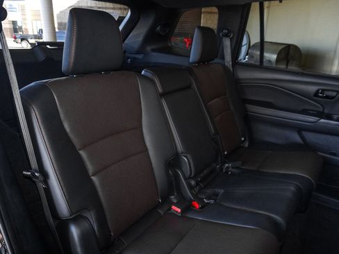 Used 2024 Honda Passport Black Edition image 45