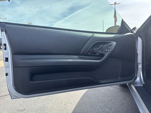 Used 2002 Chevrolet Camaro Z28 w/ SS Performance/Appearance Pkg image 14