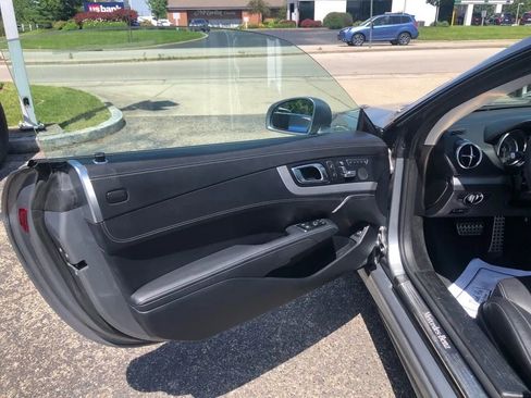 Used 2015 Mercedes-Benz SL 400 image 6