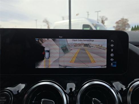 Certified 2023 Mercedes-Benz GLA 250 4MATIC image 31