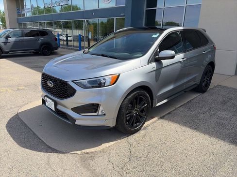 Used 2021 Ford Edge ST-Line w/ Class II Trailer Tow Package AWD/4WD image 4