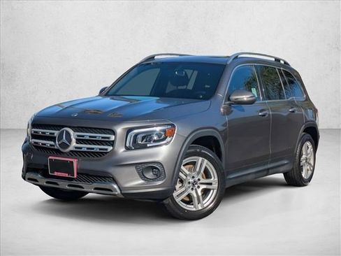 Used 2022 Mercedes-Benz GLB 250 image 1