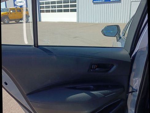 Used 2022 Toyota Corolla LE FWD image 21