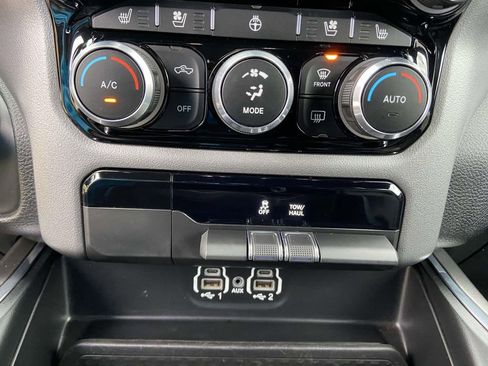 Used 2024 RAM 1500 Laramie image 15