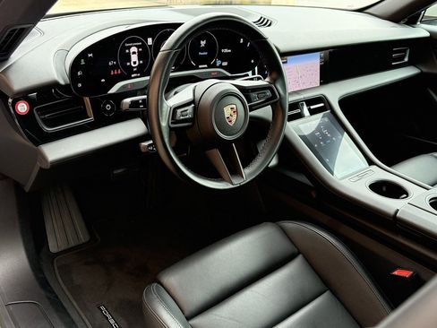 Certified 2024 Porsche Taycan image 4