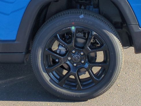 New 2026 Jeep Compass Latitude image 26