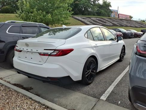 Certified 2025 Toyota Camry SE FWD image 2