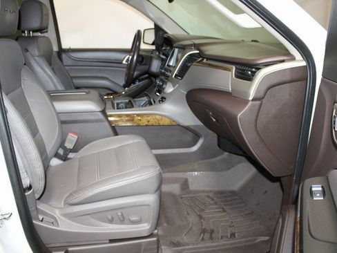 Used 2016 GMC Yukon Denali w/ Open Road Package image 17
