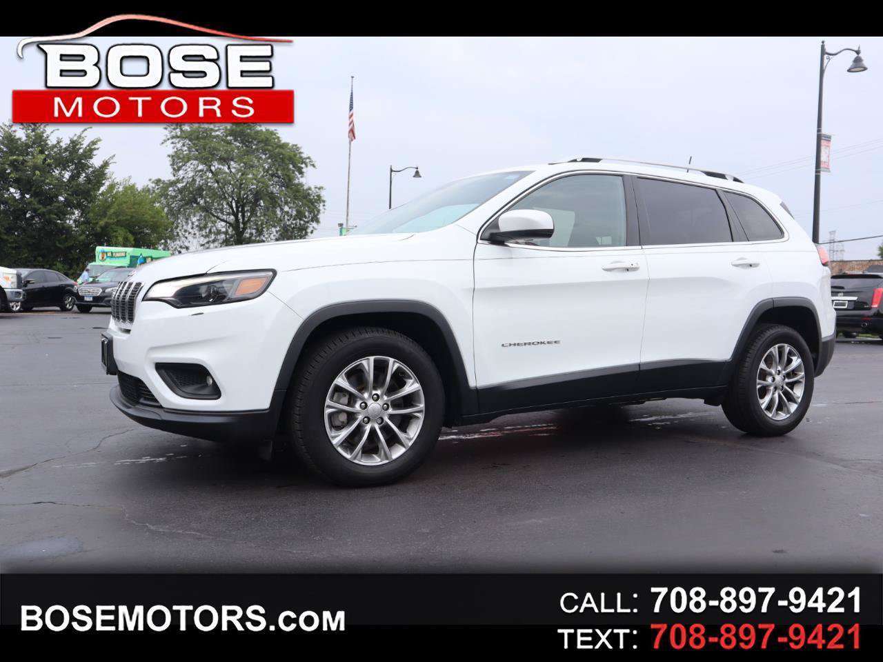 Used 2019 Jeep Cherokee Latitude Plus w/ Cold Weather Group FWD image 1