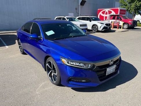 Used 2019 Honda Accord Sport image 3
