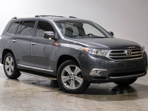 Used 2013 Toyota Highlander Limited image 9