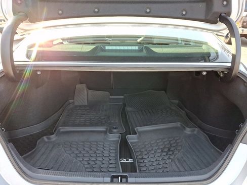 Used 2021 Toyota Camry XSE image 17