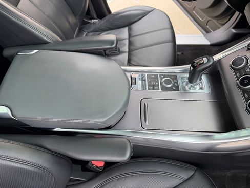 Used 2014 Land Rover Range Rover Sport HSE image 27