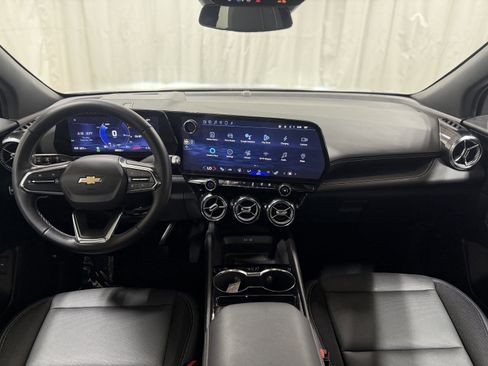 Used 2024 Chevrolet Blazer EV LT image 15