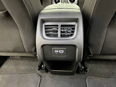 Used 2025 Chevrolet Blazer LT FWD image 21