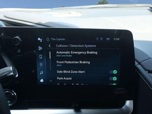 Used 2024 Chevrolet Corvette Stingray Preferred Conv w/ Z51 Performance Package RWD image 26