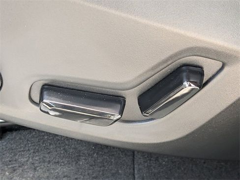 New 2025 Volvo XC60 B5 Ultra w/ Climate Package image 21