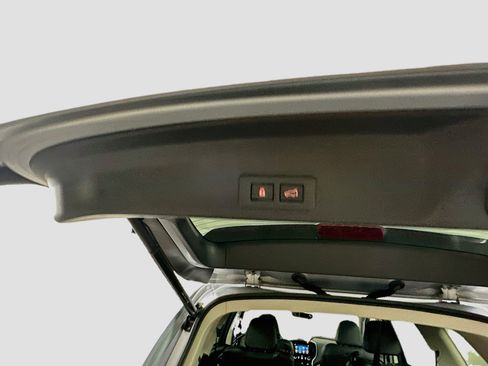 Used 2022 Subaru Ascent Limited AWD/4WD image 30
