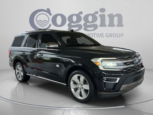 Certified 2022 Ford Expedition King Ranch RWD image 7