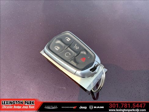 Used 2018 Cadillac XT5 Premium Luxury FWD image 32