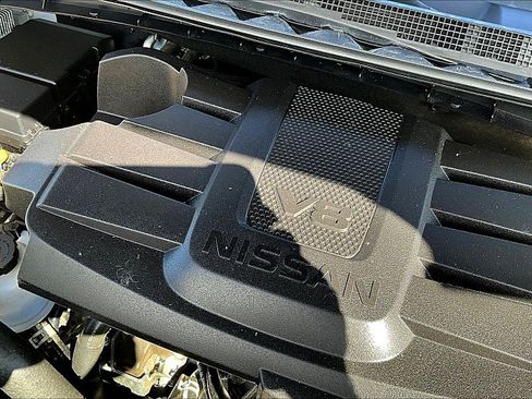 Used 2023 Nissan Titan SV RWD image 35