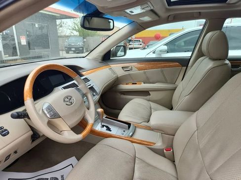 Used 2005 Toyota Avalon Limited image 3