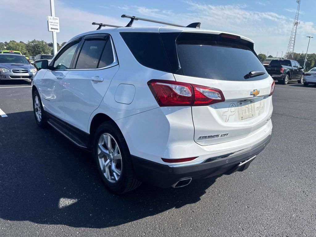 Used 2018 Chevrolet Equinox LT FWD image 4