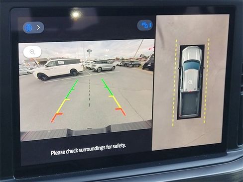 Certified 2023 Ford F350 Lariat w/ Chrome Package image 21