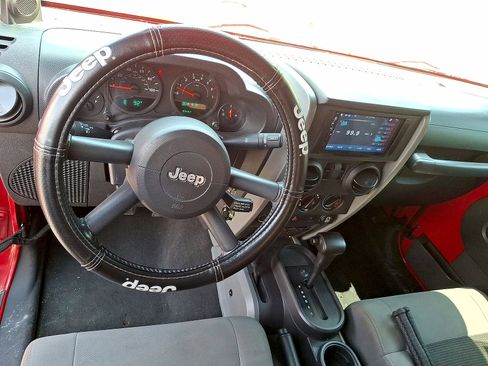 Used 2009 Jeep Wrangler X AWD/4WD image 19