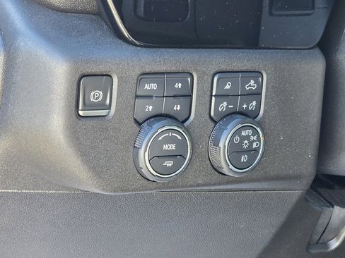 Used 2024 Chevrolet Silverado 2500 LTZ image 8