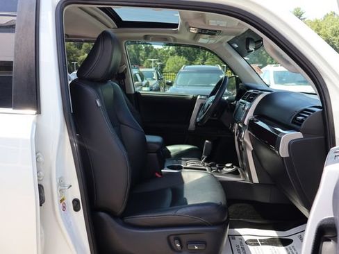 Used 2018 Toyota 4Runner Limited AWD/4WD image 26