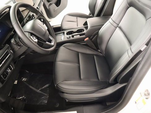 New 2026 Lincoln Corsair Premiere FWD image 13