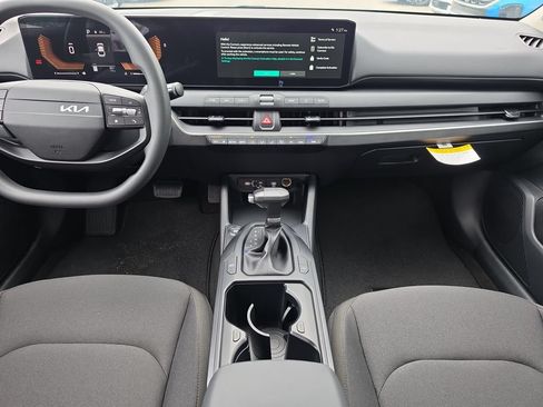 New 2026 Kia K4 FWD image 14