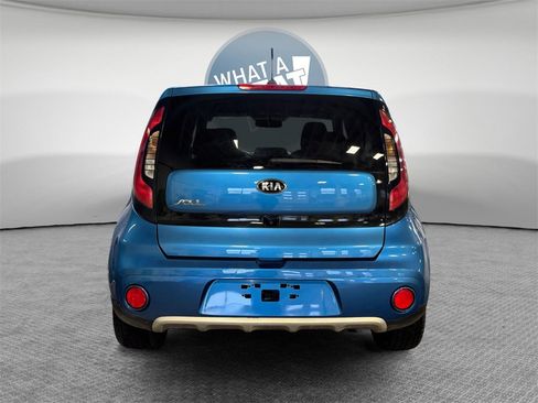 Certified 2017 Kia Soul + w/ Designer's Package image 5