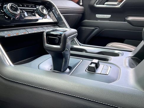 Used 2023 GMC Sierra 1500 Denali w/ Denali Reserve Package image 16