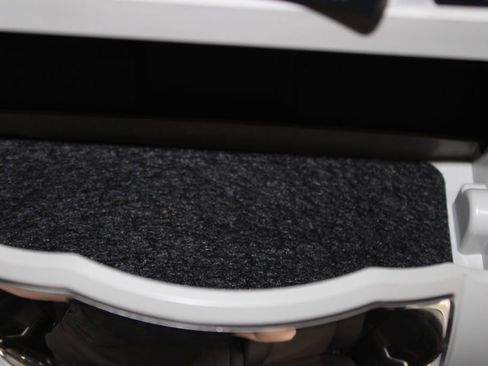 Used 2023 Toyota Highlander L image 40