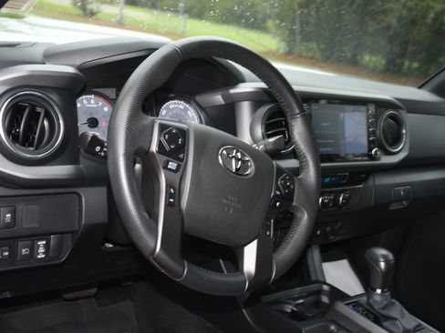 Certified 2023 Toyota Tacoma TRD Sport image 8