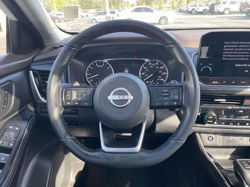 Used 2022 Nissan Rogue SL w/ SL Premium Package FWD image 24