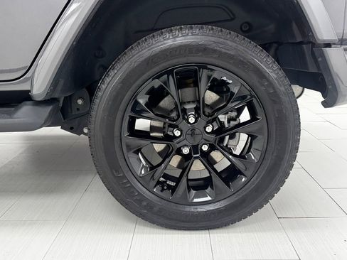 Used 2021 Jeep Wrangler Unlimited Sahara image 38