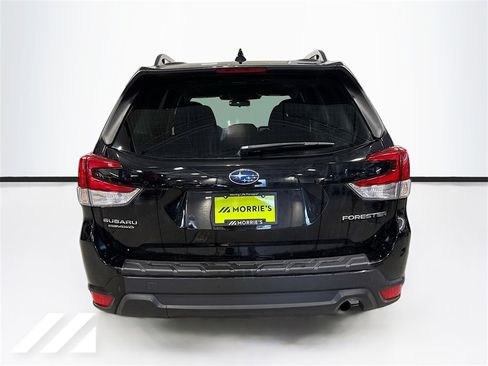Certified 2023 Subaru Forester Premium image 6